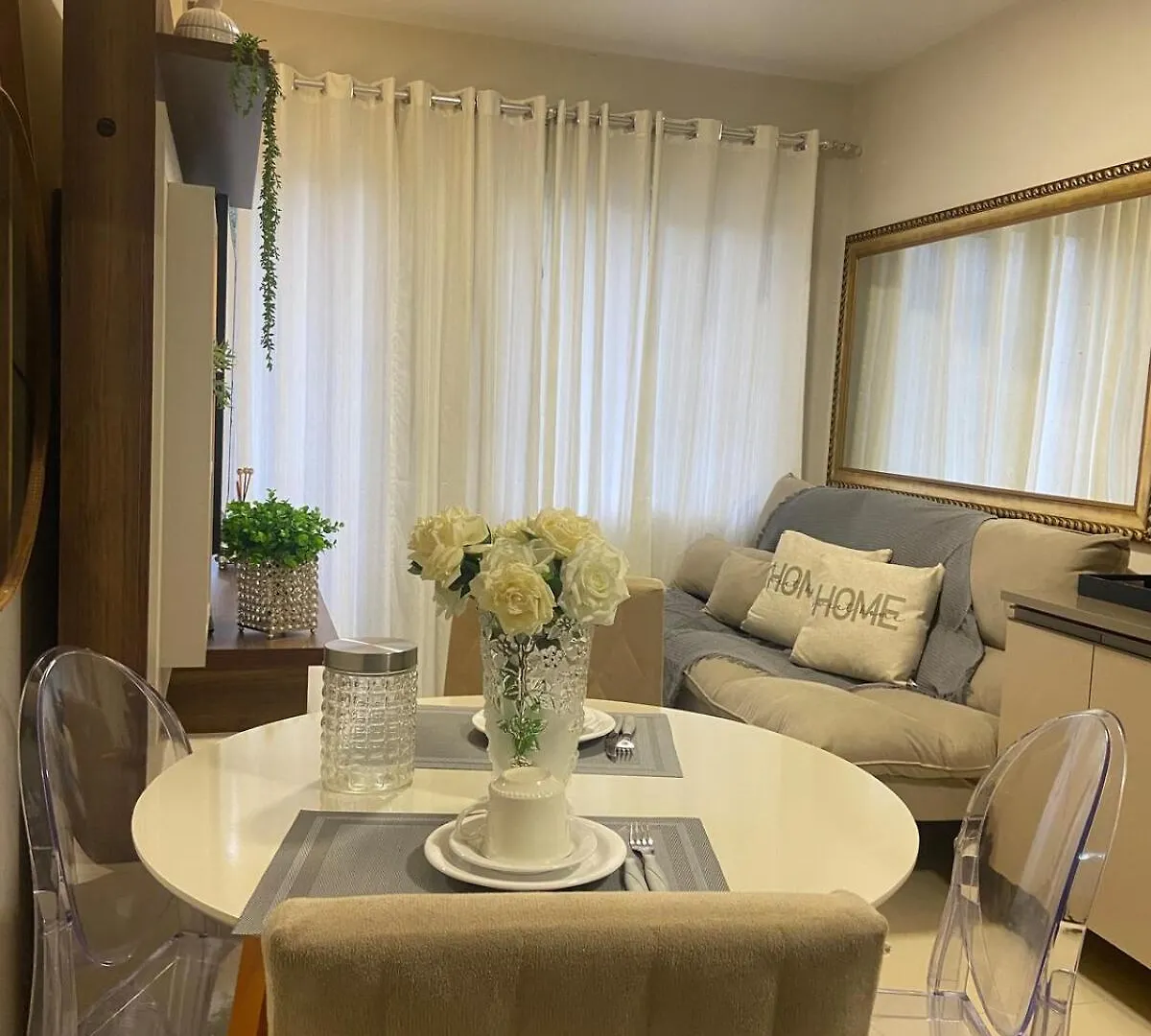 Entire Apartment Near The Ferris Wheel In Bc! location